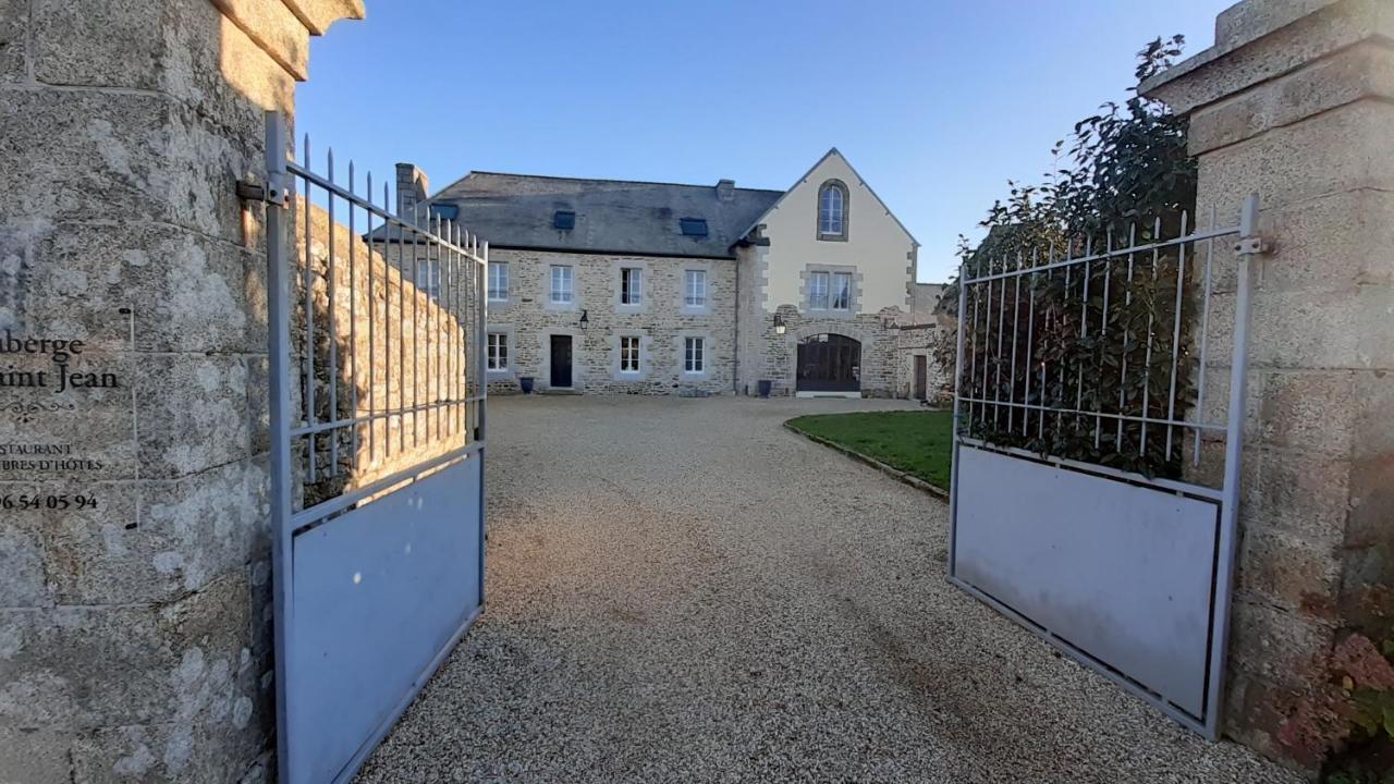 Auberge De Saint Jean Ploumilliau Екстериор снимка
