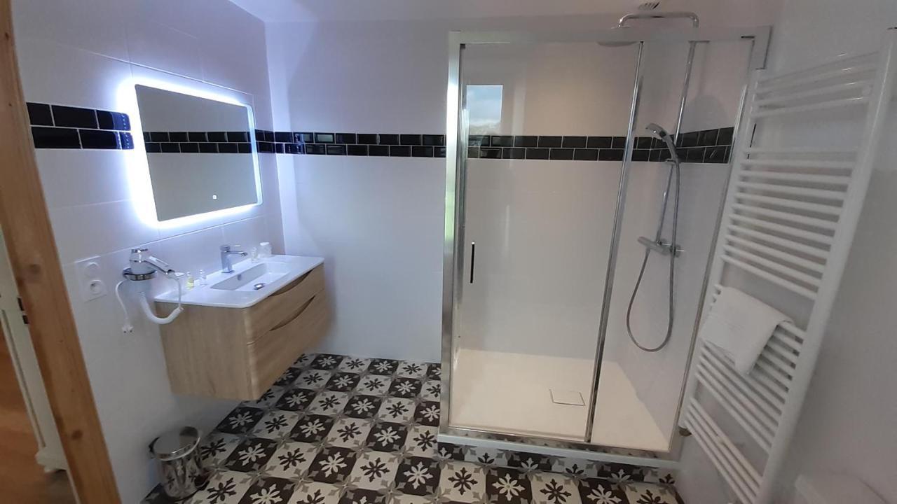 Auberge De Saint Jean Ploumilliau Екстериор снимка