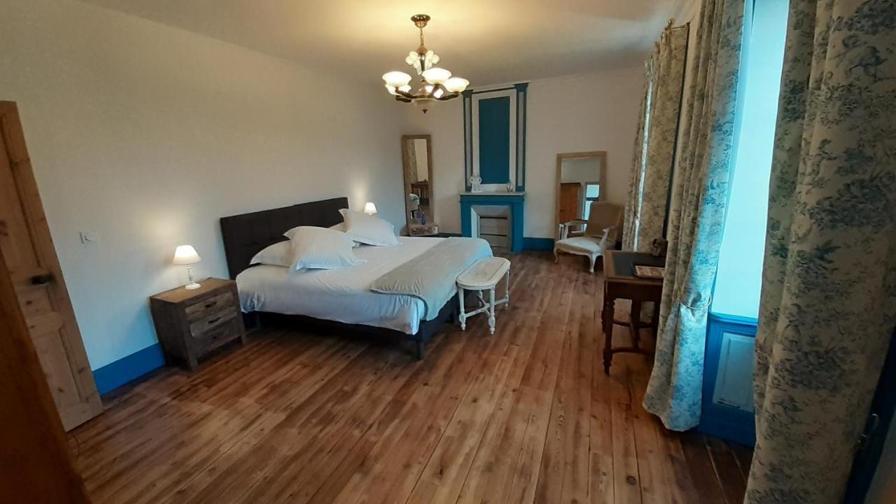Auberge De Saint Jean Ploumilliau Екстериор снимка