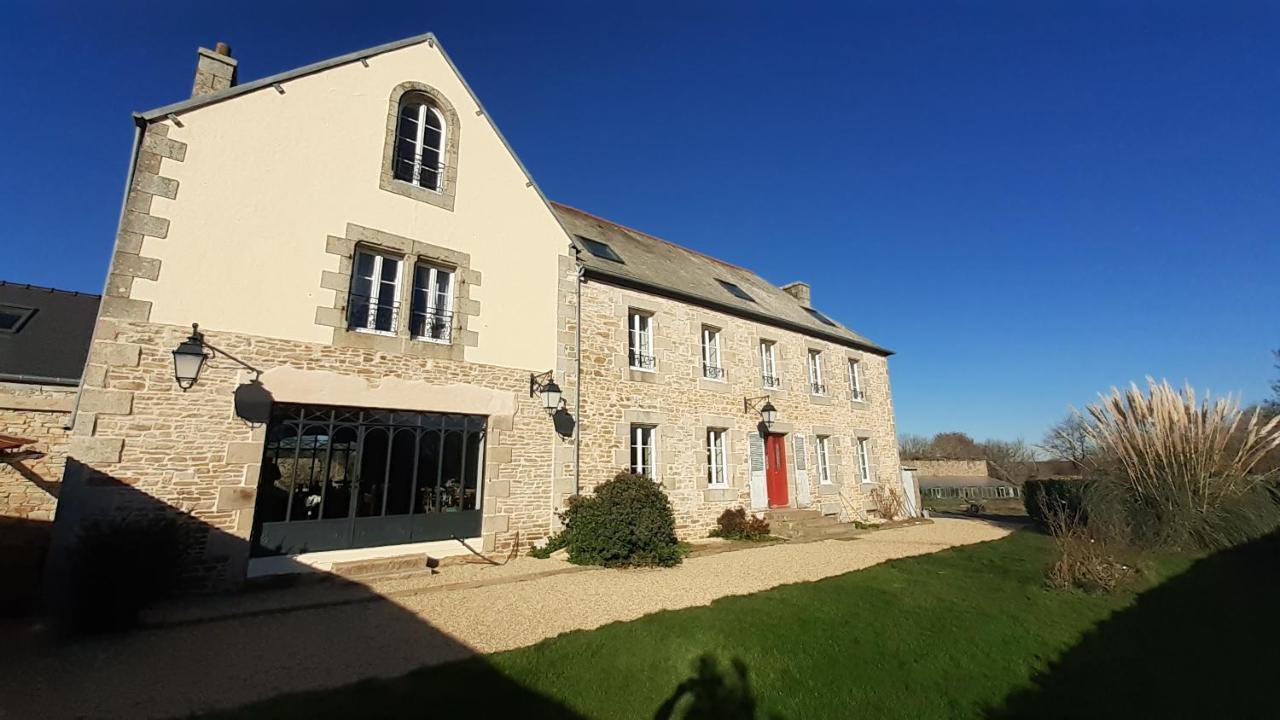 Auberge De Saint Jean Ploumilliau Екстериор снимка